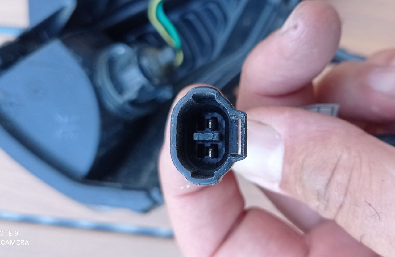 Clignotant droit er6 n