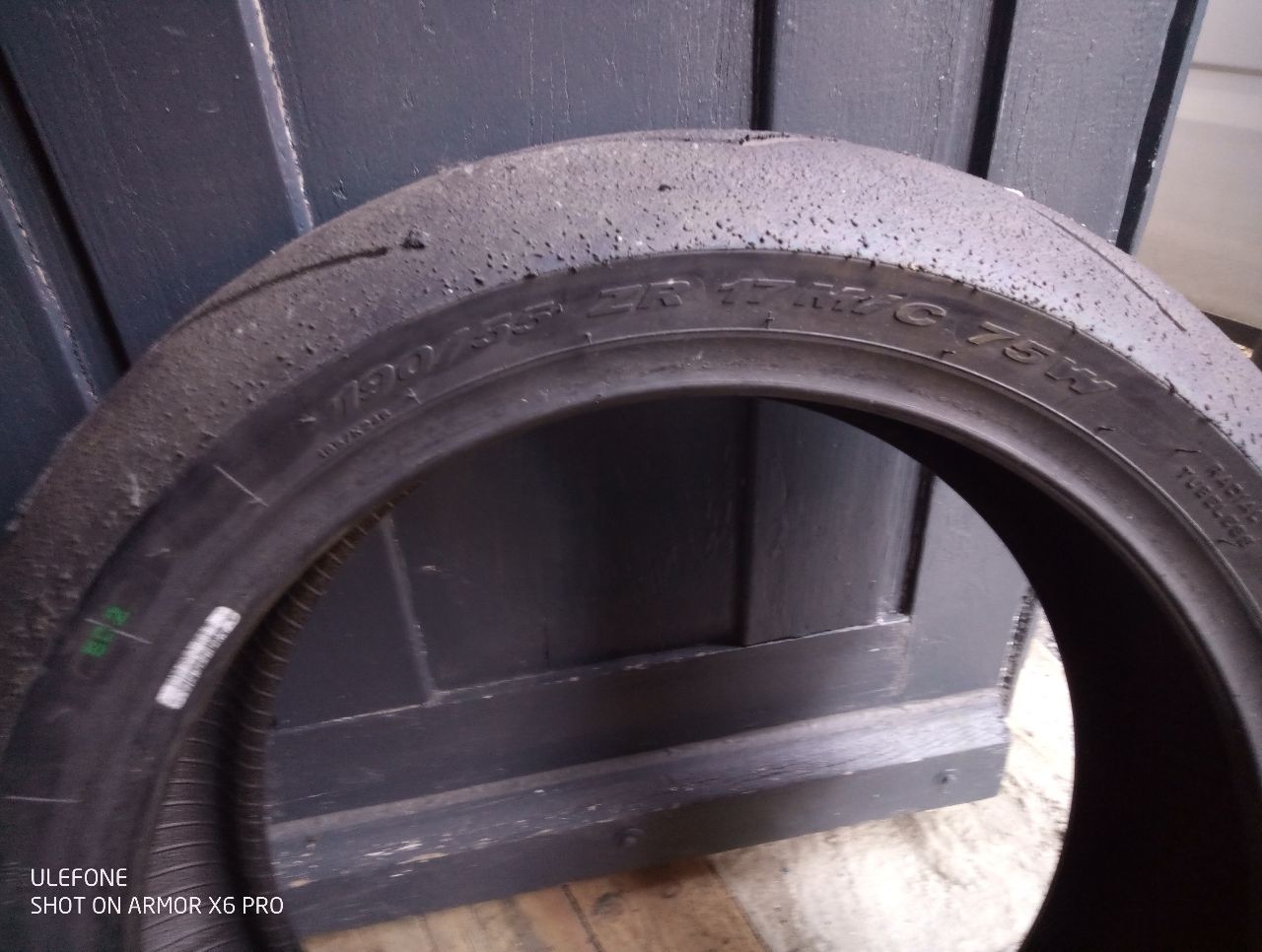 Pirelli super corsa Sc2 190/55 R17 