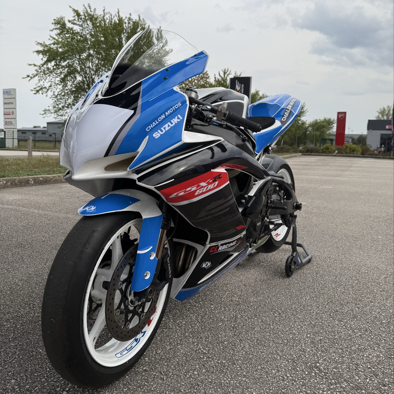 Suzuki 600 GSX-R