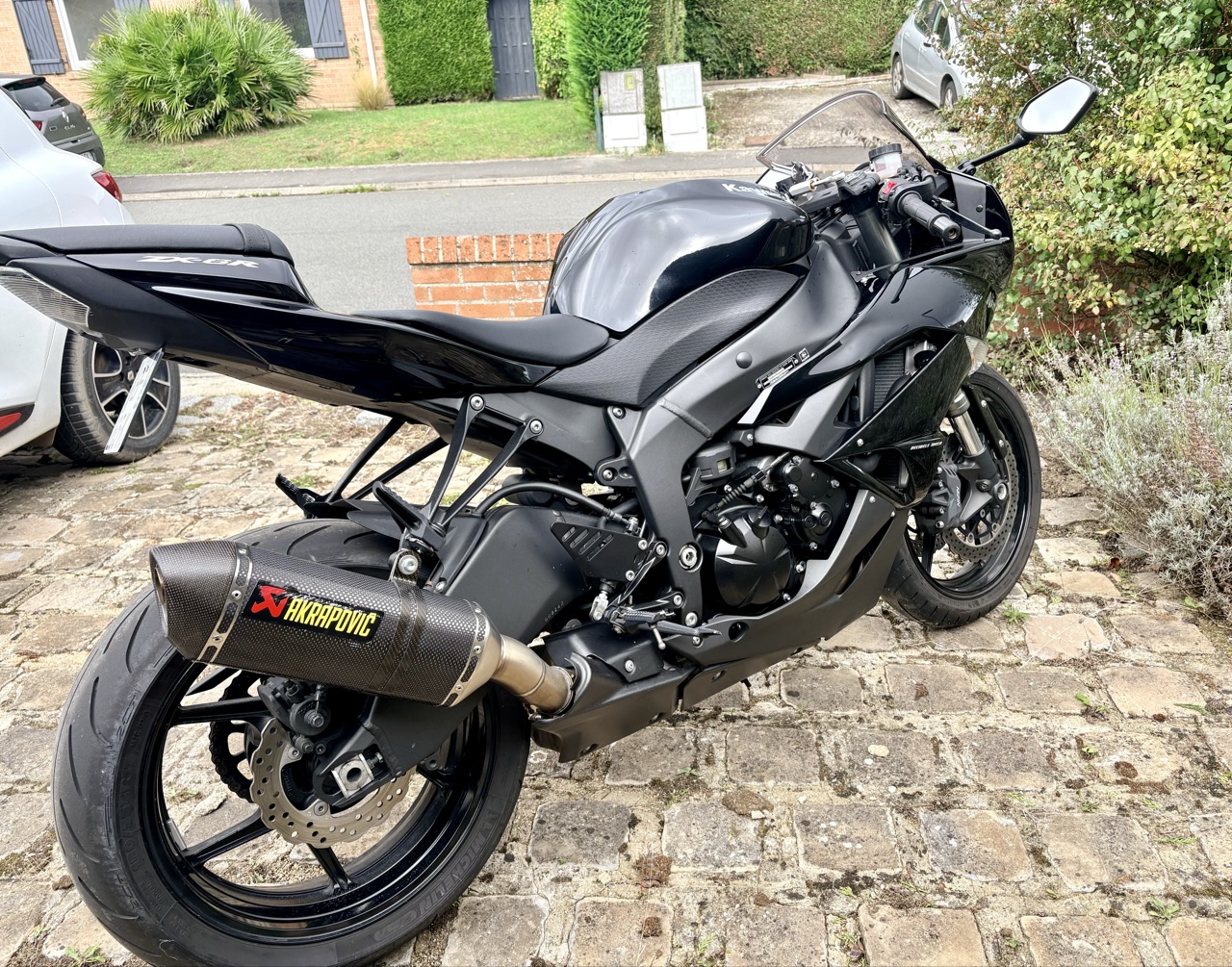 Kawasaki Zx6-R