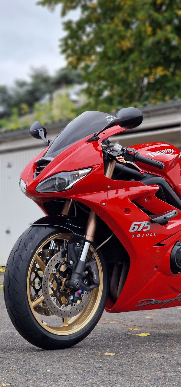 Triumph Daytona 675