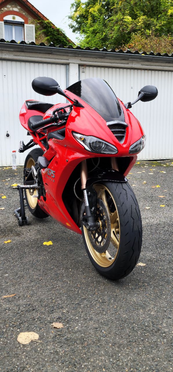 Triumph Daytona 675