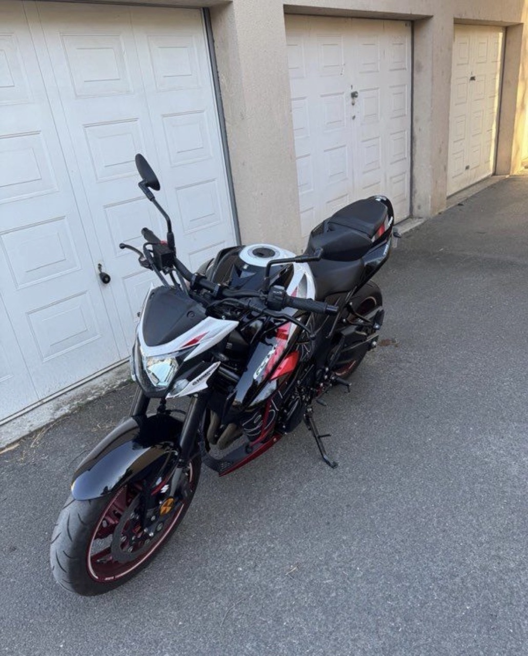 Suzuki Gsx-s 750 Full
