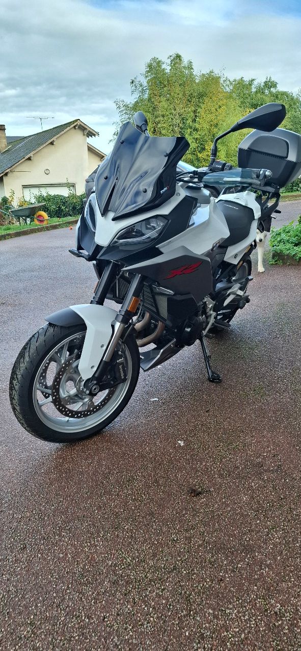 F900 xr excellent etat