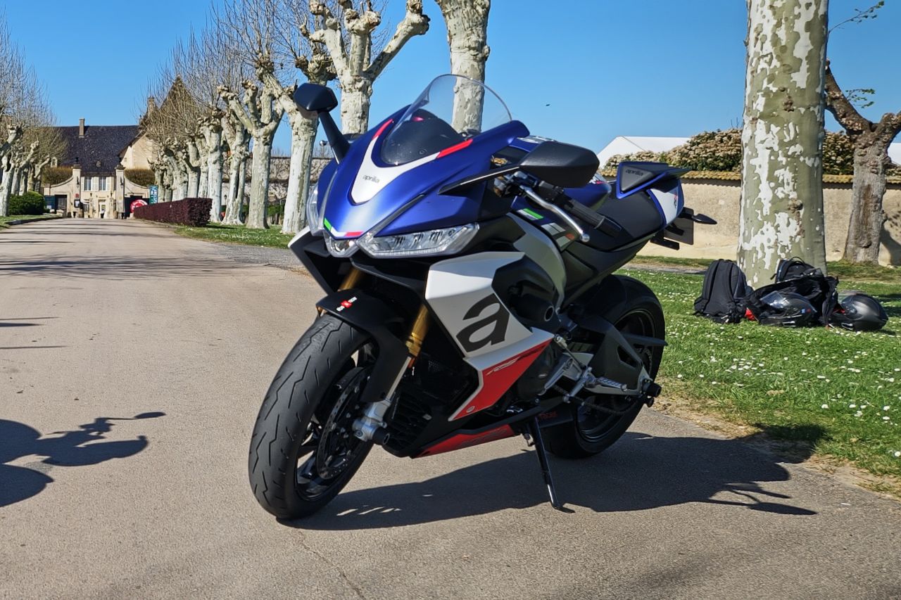 Aprilia RS660 95CV Tribute nombreux accessoires 