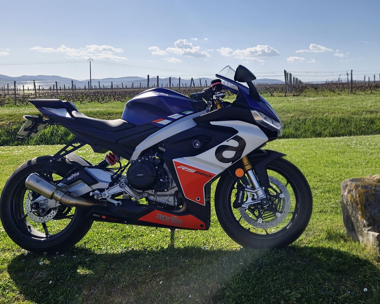 Aprilia RS660 95CV Tribute nombreux accessoires 