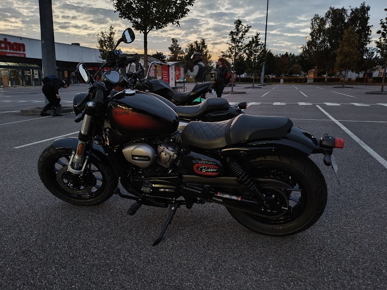 Hyosung bobber gv s evo 125cc
