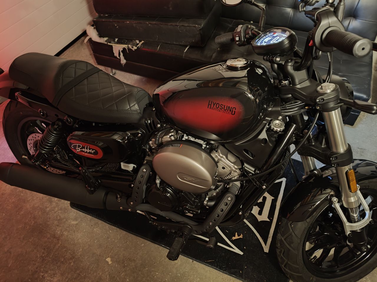 Hyosung bobber gv s evo 125cc