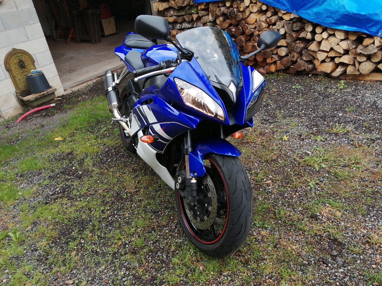 YAMAHA R6 2011