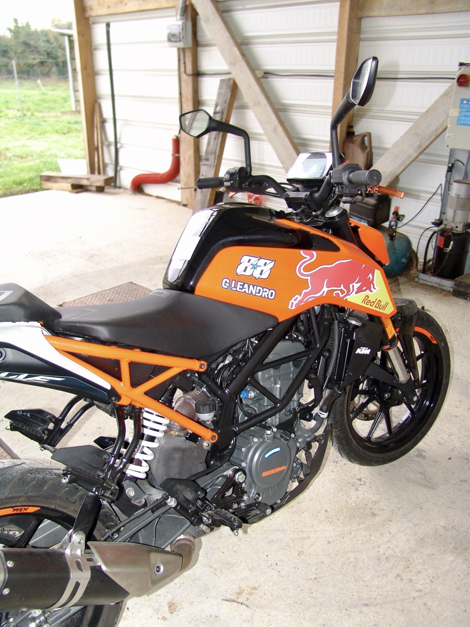 KTM Duke