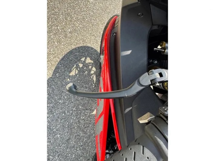 Aprilia RSV4 1000 RF FACTORY