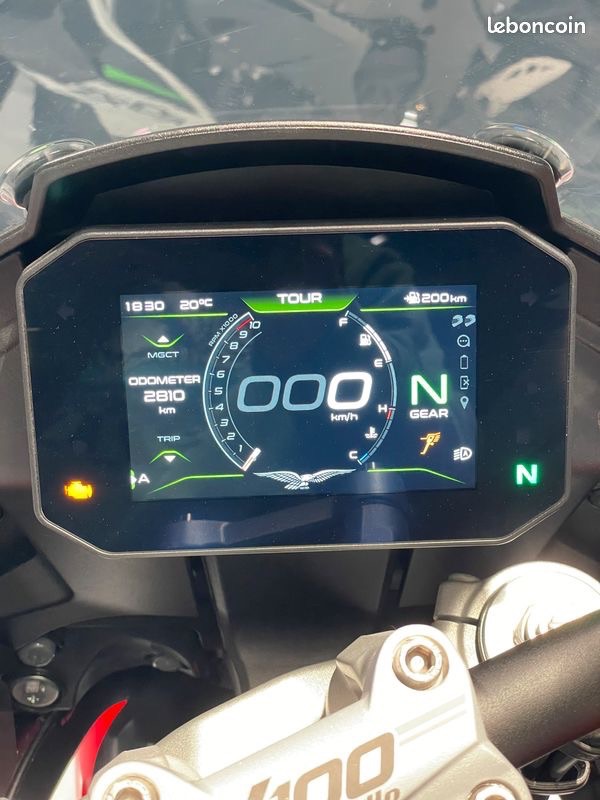  V 100 MANDELLO ou v 100 mandello