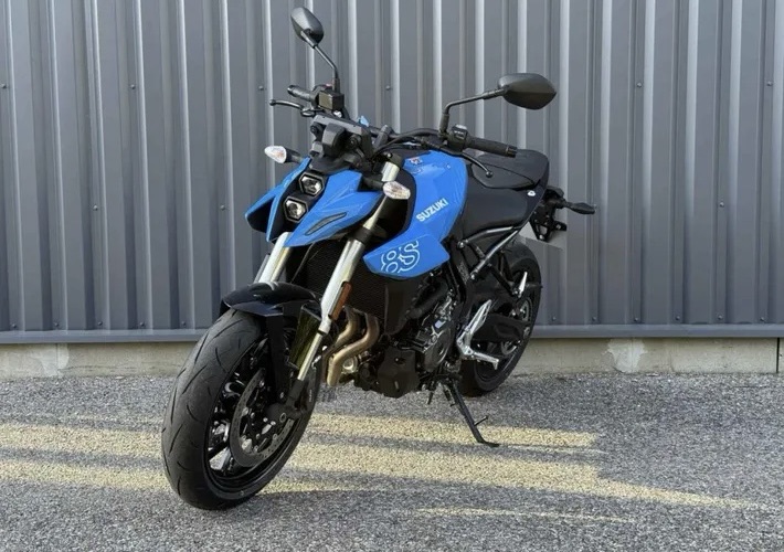 Suzuki GSX8-S