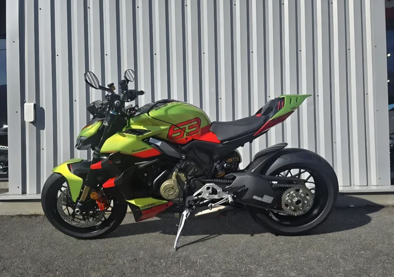 Ducati STREETFIGHTER V4 LAMBORGHINI N°349/630