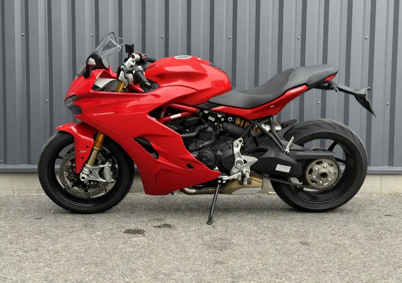 Ducati SUPERSPORT S