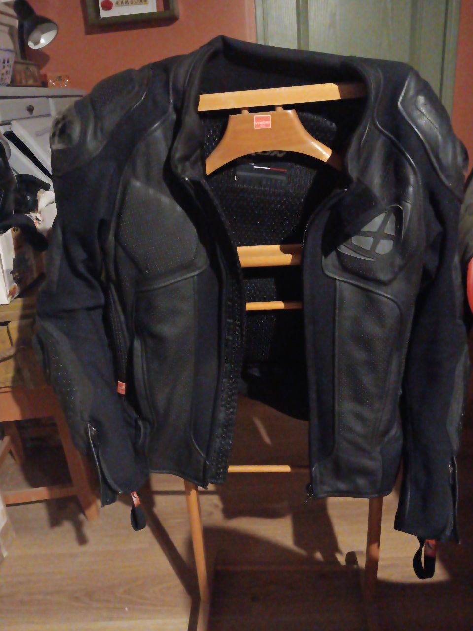 Blouson, casque, chaussures 