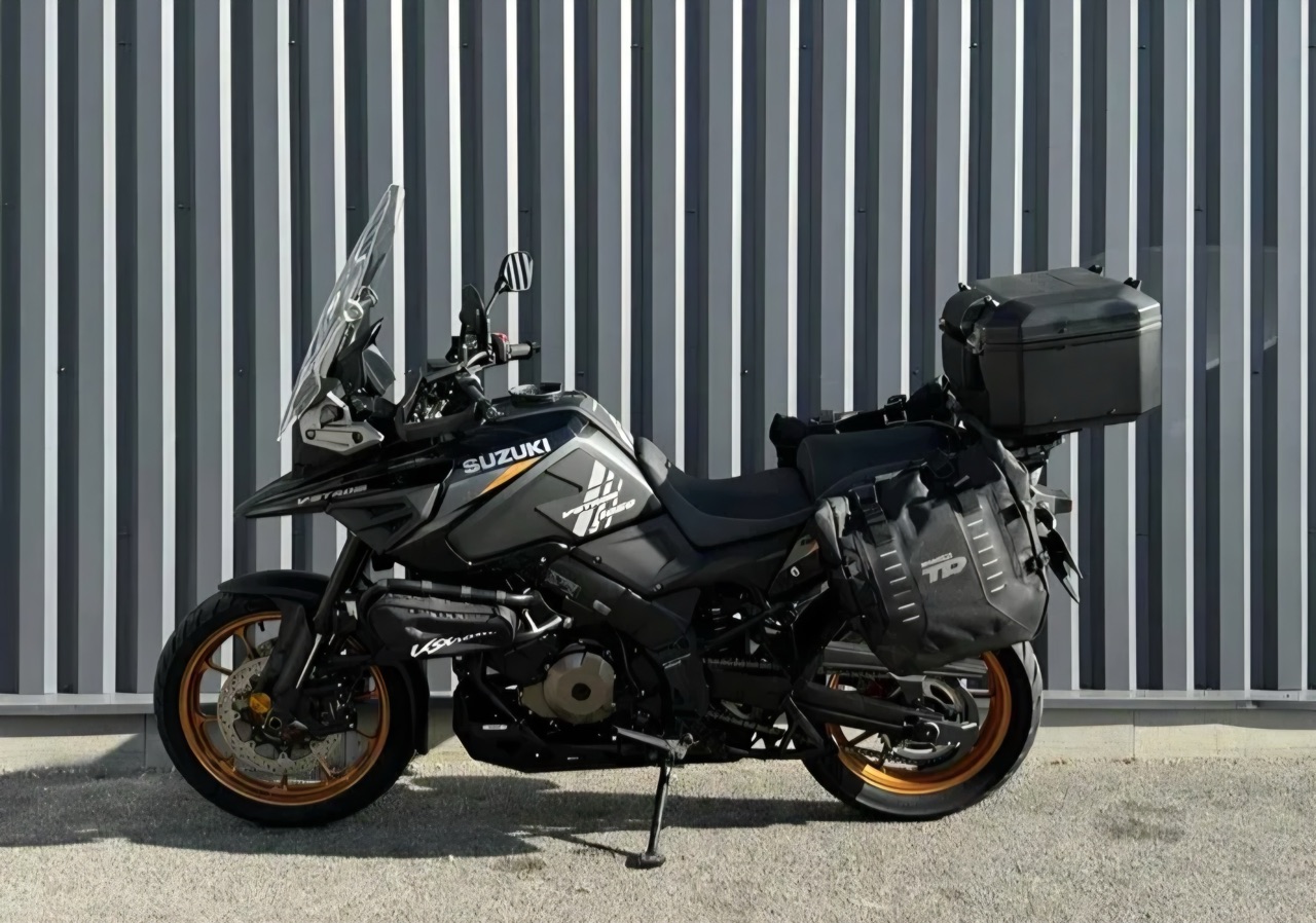 Suzuki V-STROM 1050 SE