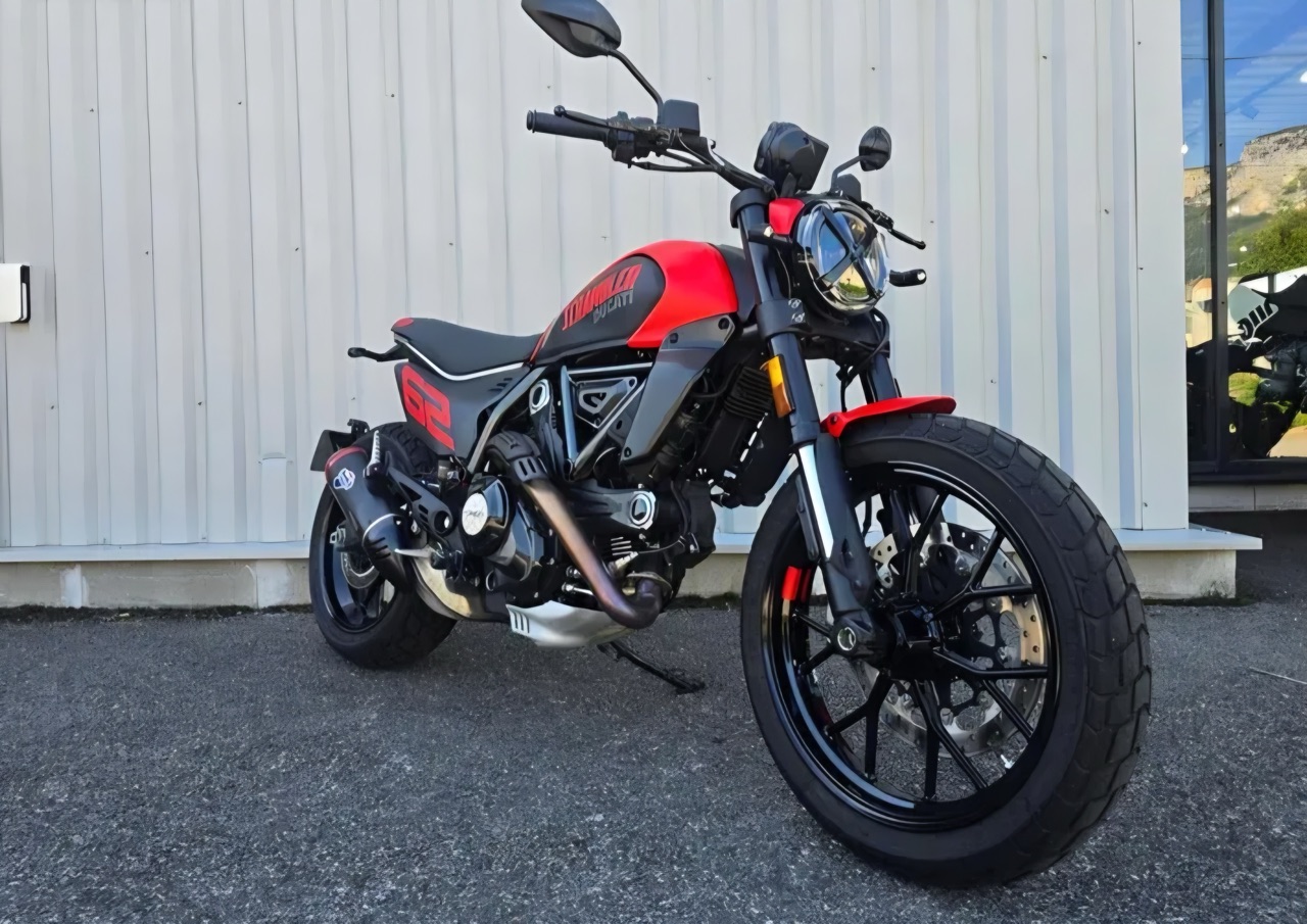 Ducati Scrambler Full Throttle 803 cm3