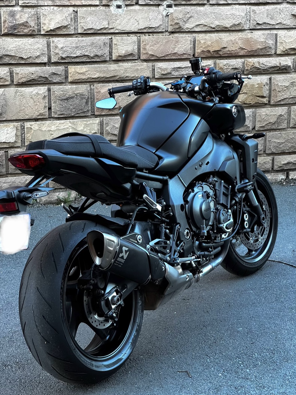 MT 10 / 2024 / Full Black / Comme neuve 