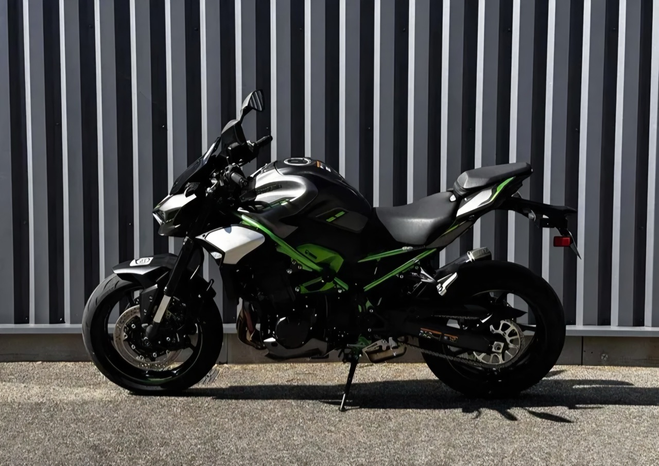 Kawasaki Z900