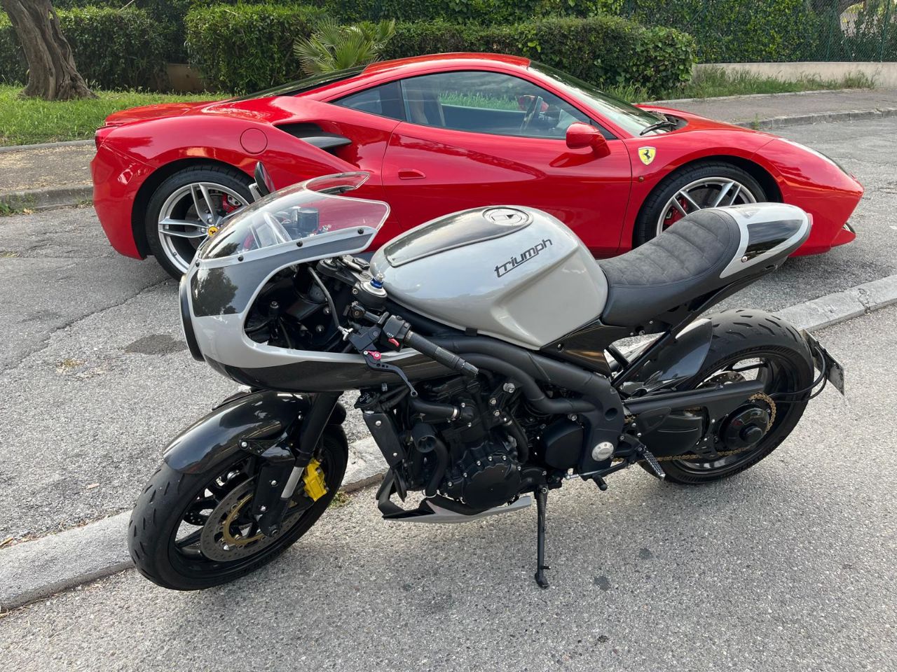 Speed triple 1050 café racer carbone 