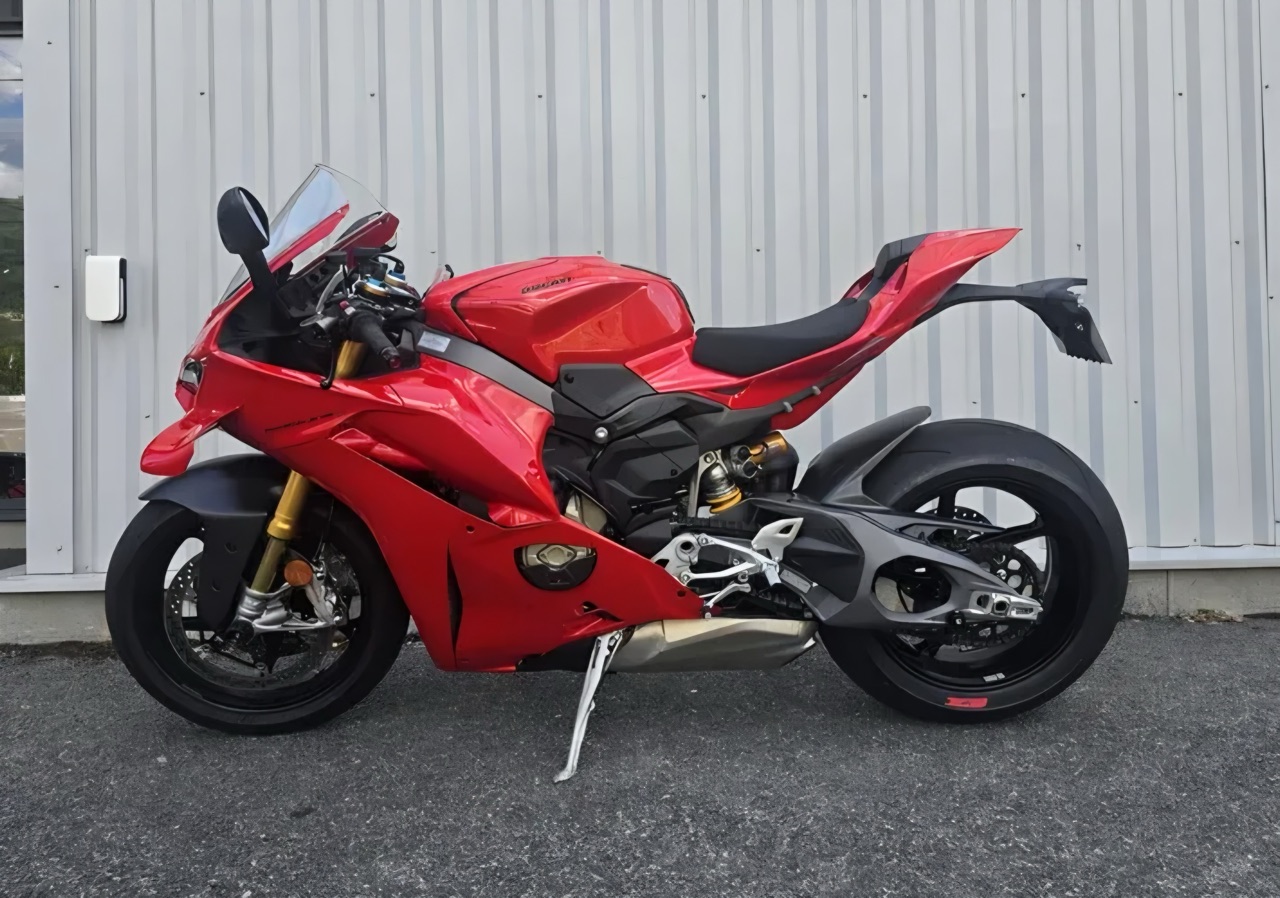 Ducati Panigale V4 S