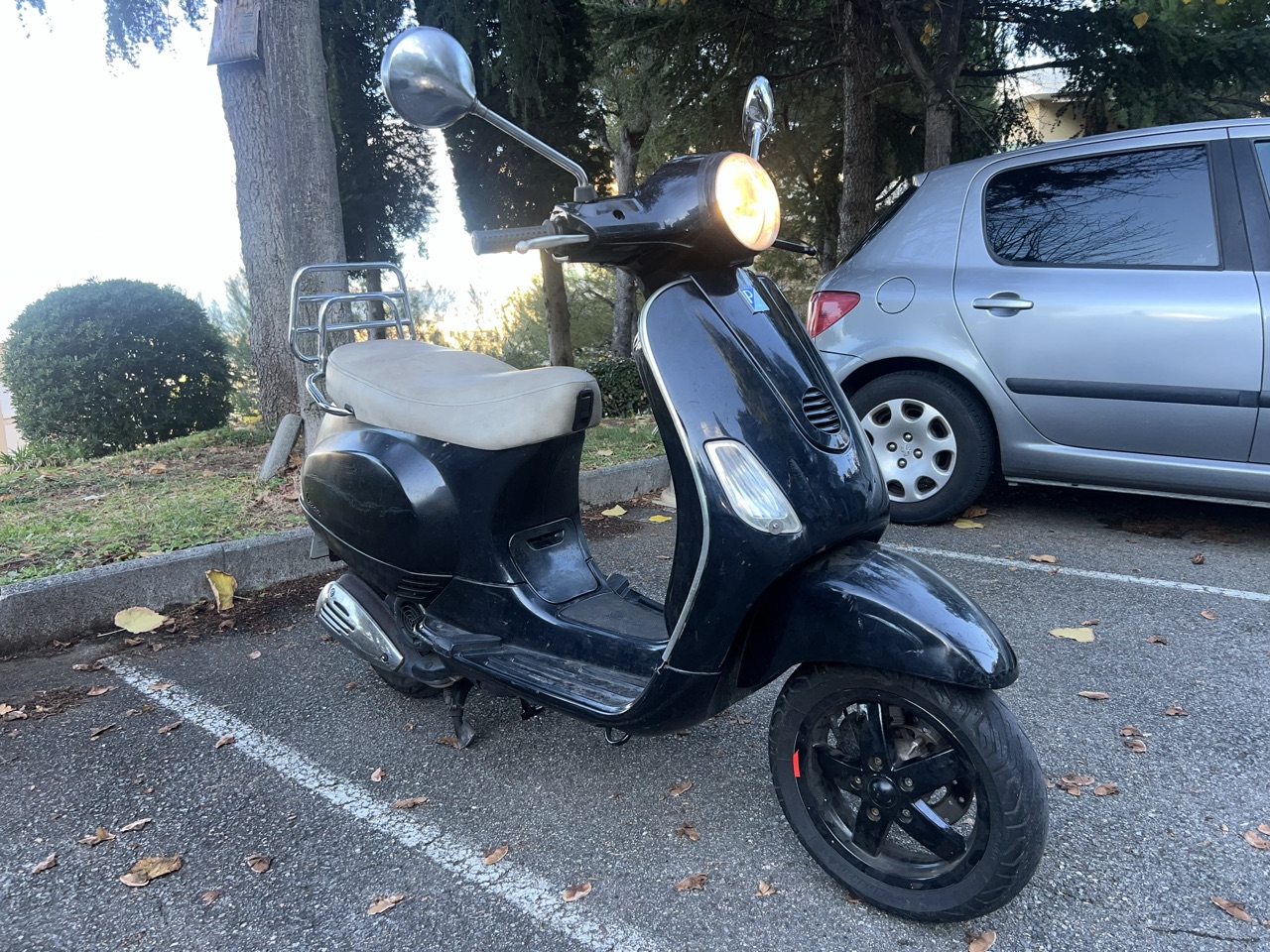 PIAGGIO VESPA LX 125