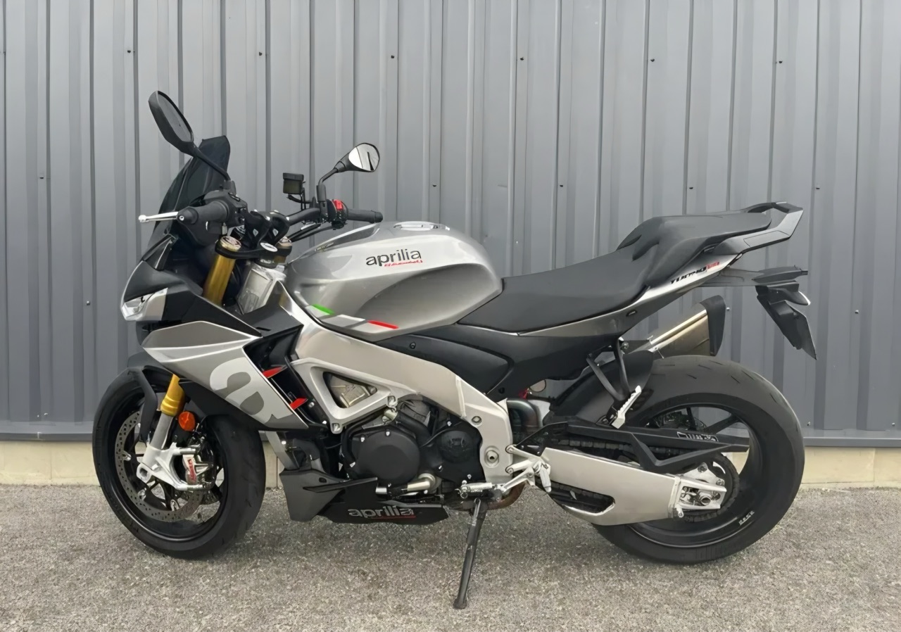 Aprilia Tuono V4