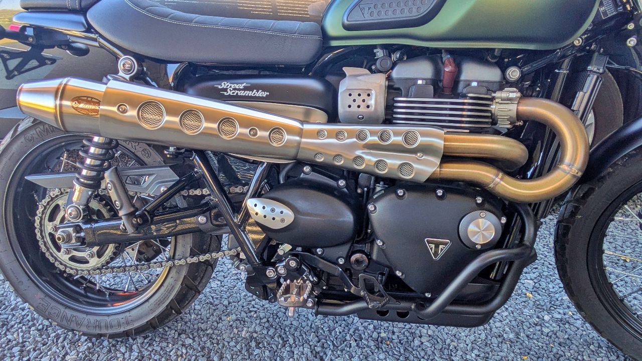 Triumph street scrambler 