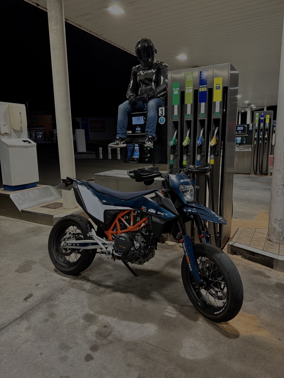 Ktm 690 smcr 2023