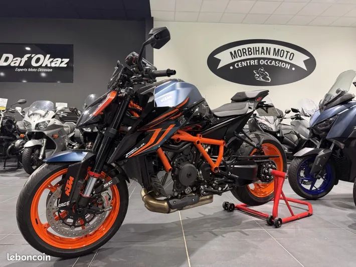 A vendre superbe KTM 1290