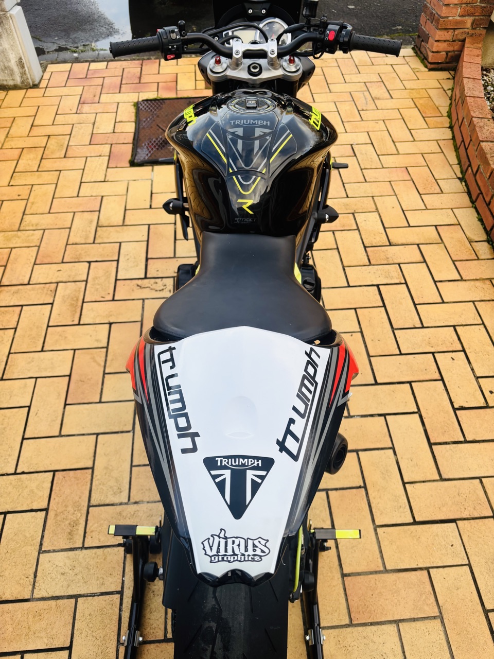 Triumph Street Triple 675r 