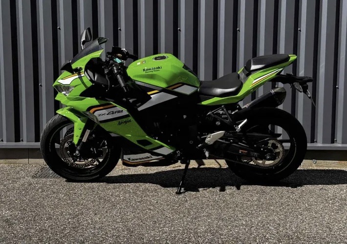 Kawasaki ZX4RR