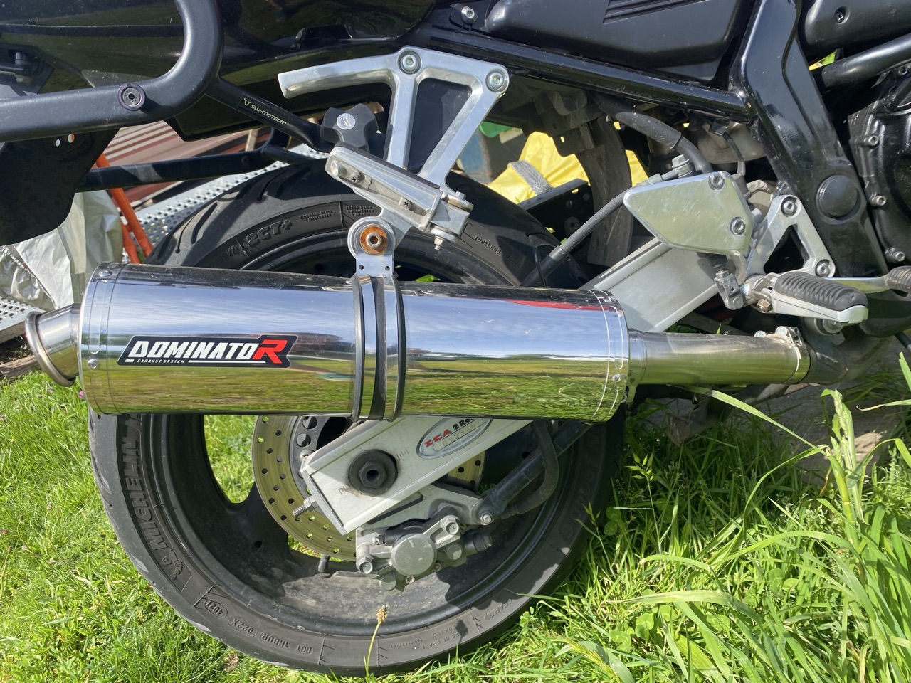 600 fazer carte grise A2