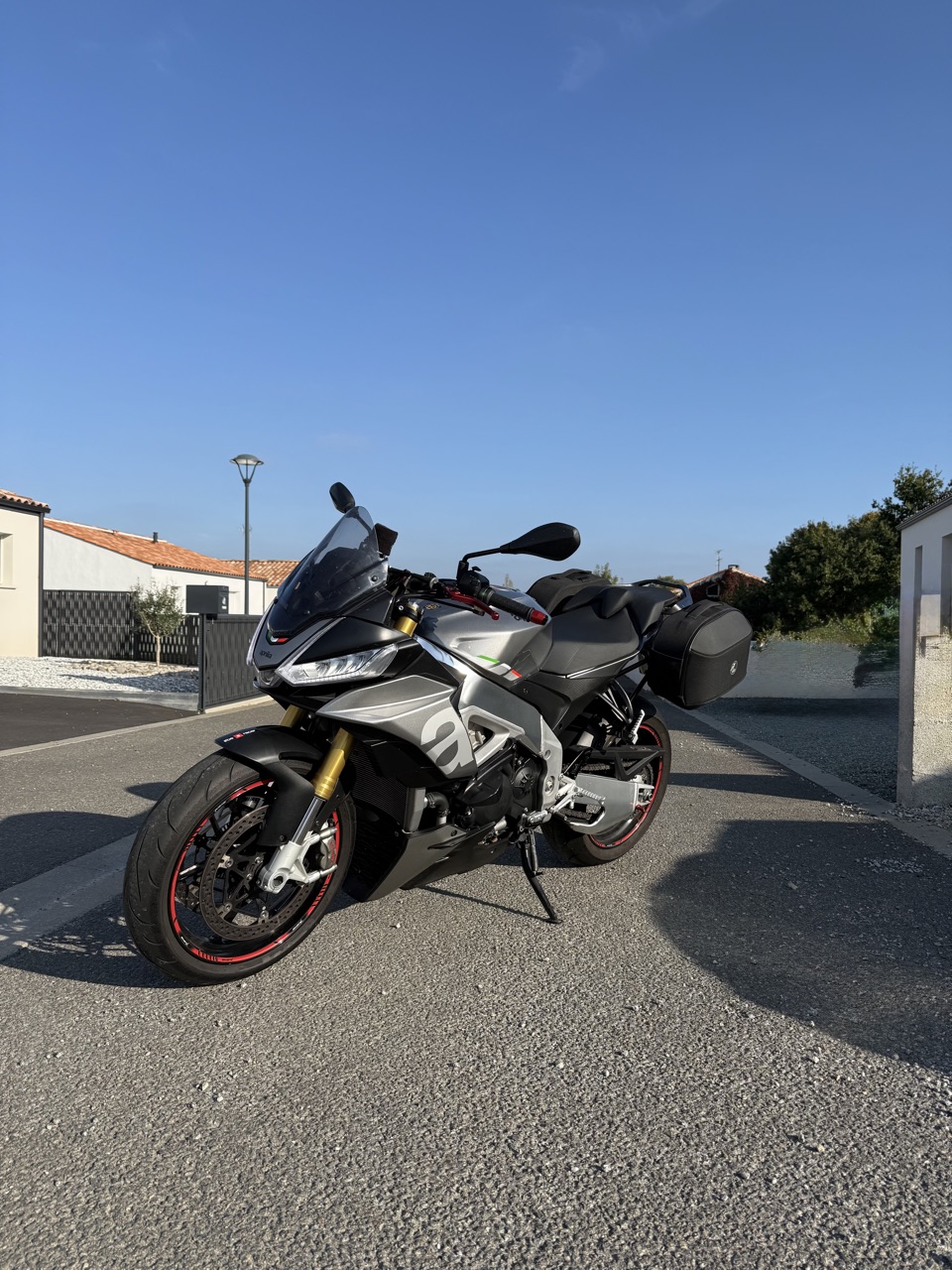 Aprilia Tuono V4 1100 RR 2021