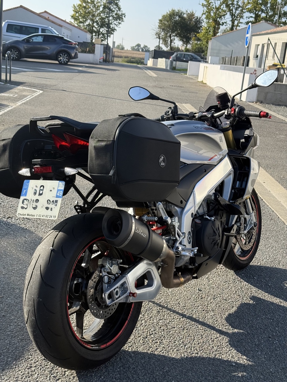 Aprilia Tuono V4 1100 RR 2021