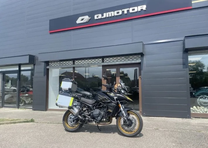 QJ Motor SRT 900 SX Touring