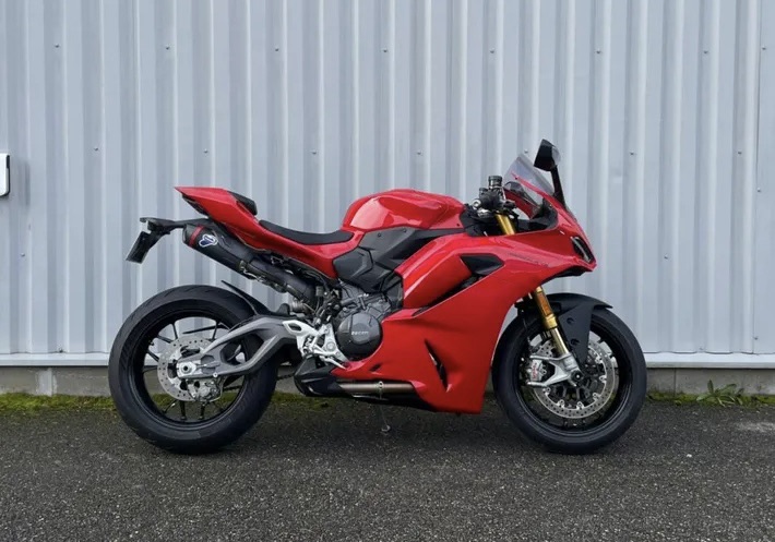 Ducati Panigale V2 S
