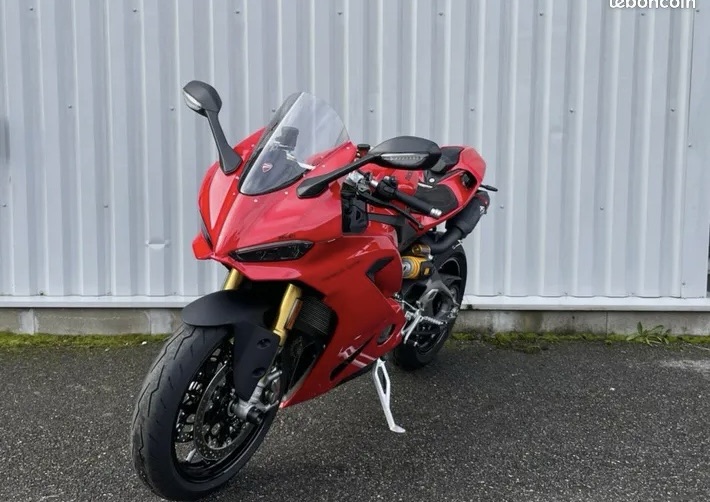Ducati Panigale V2 S
