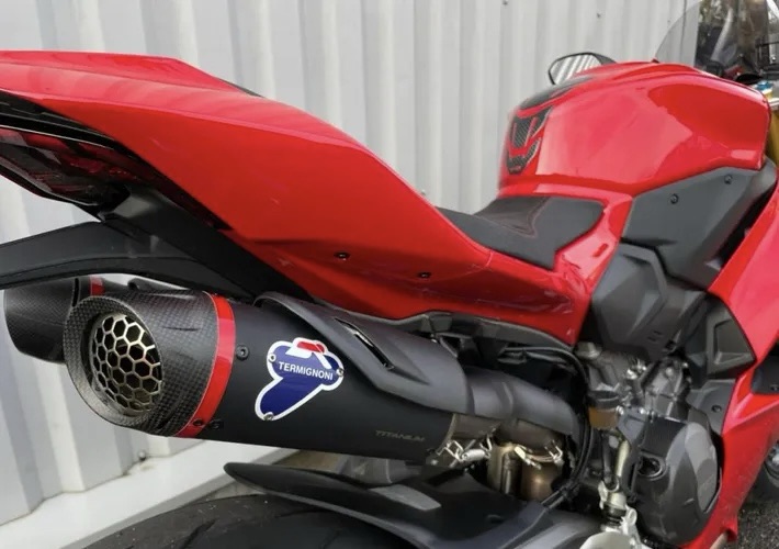 Ducati Panigale V2 S