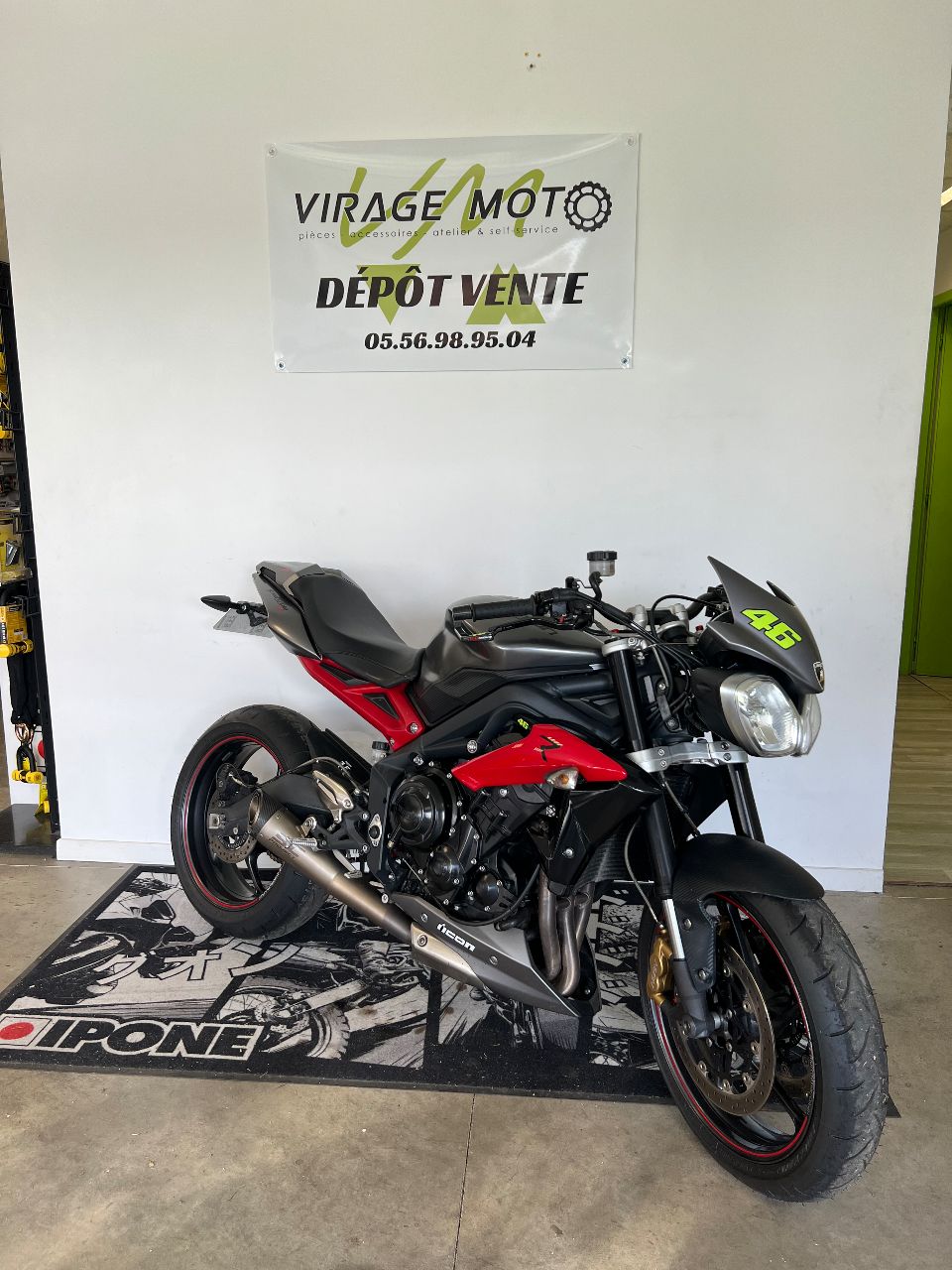 Triumph street triple r 675