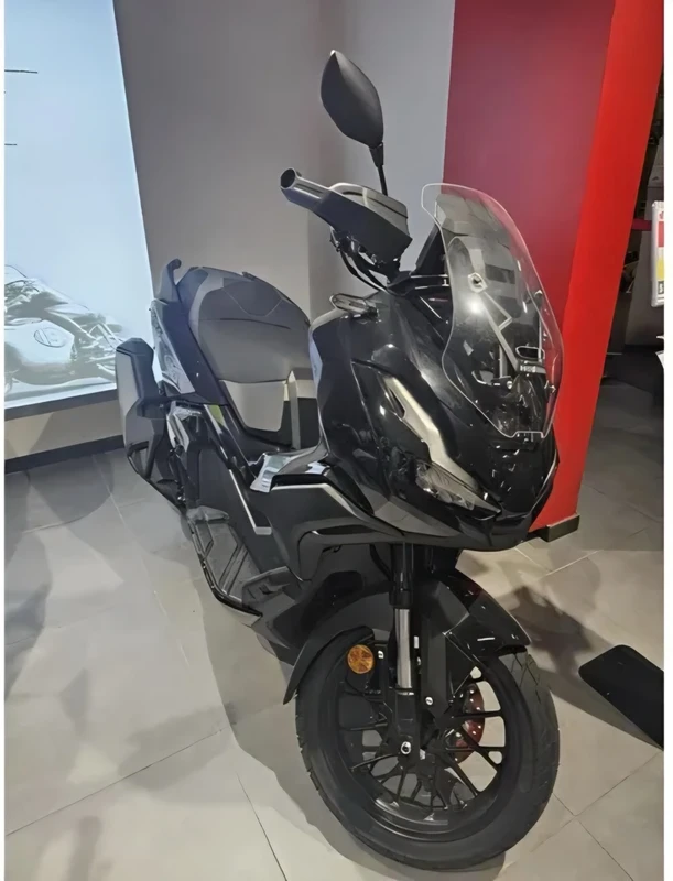 Honda ADV 350