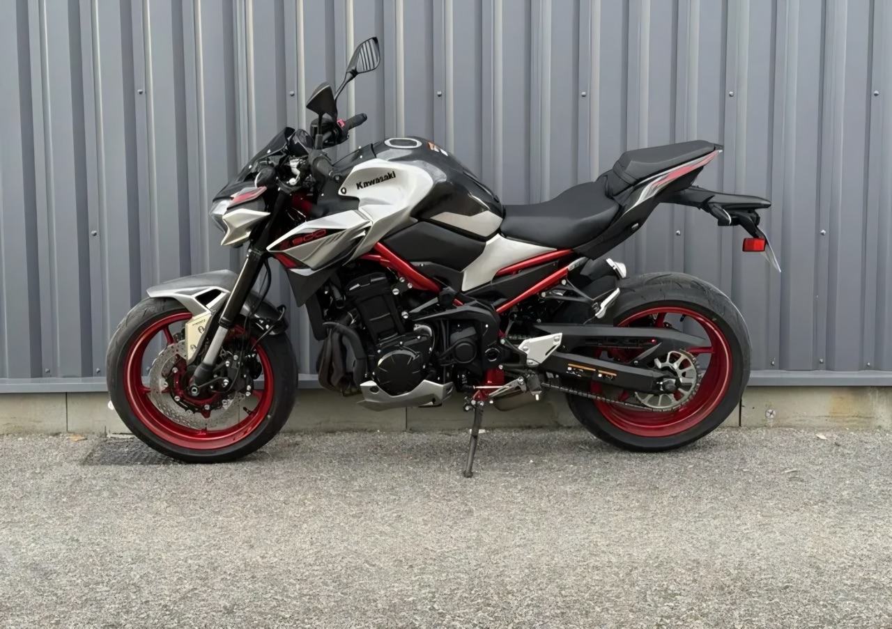 Kawasaki Z900 125