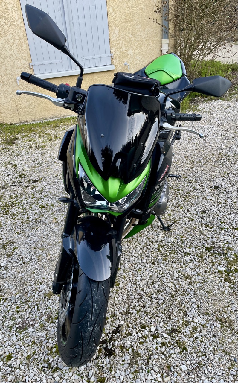 Z800 très bon état peu de km