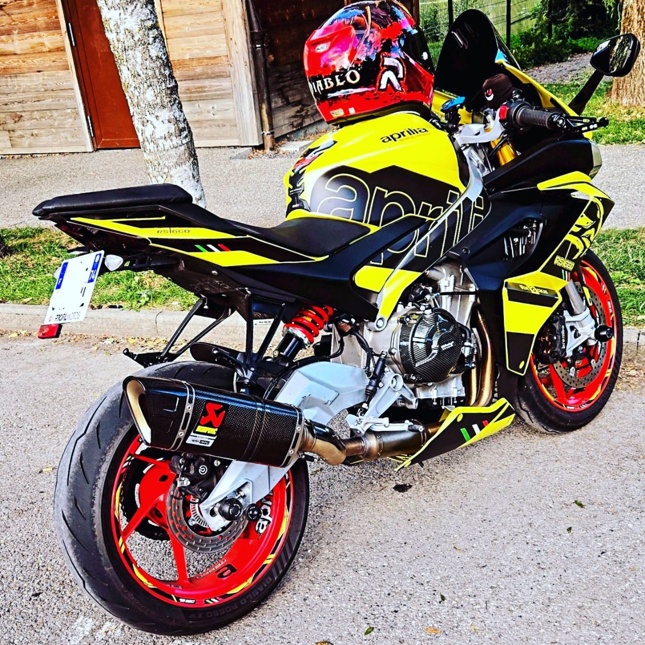 RS 660 full options 2025 Acid Gold 