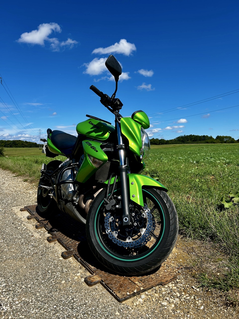 Kawasaki Er6n