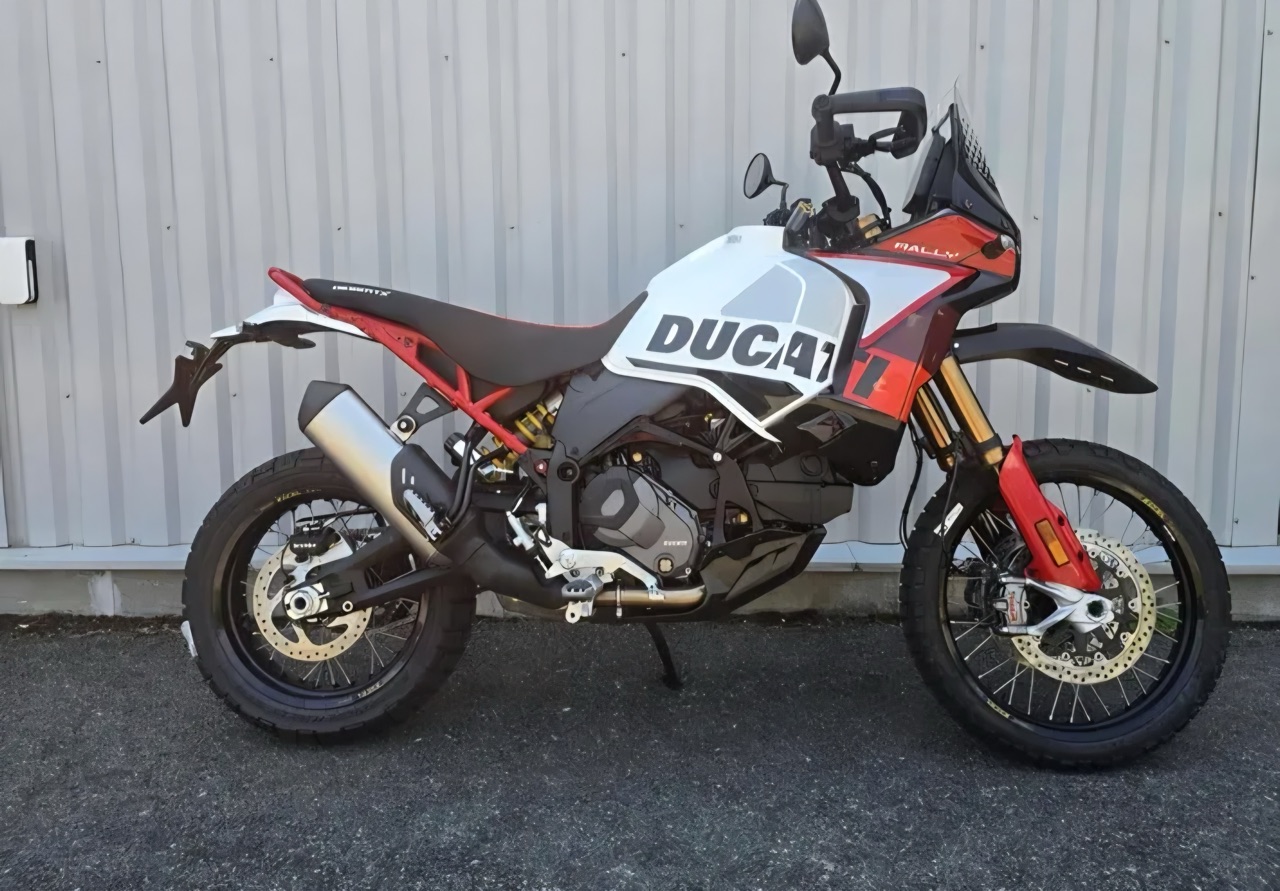 Ducati Desert X Rally 937