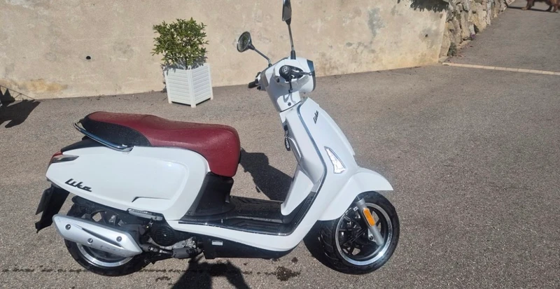 Scooter kymco