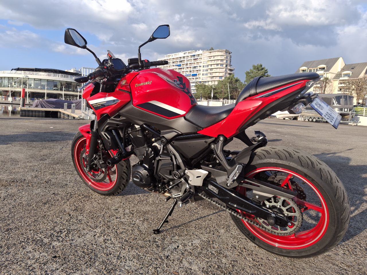 Kawasaki Z 650 - Édition 50ème anniversaire - A2