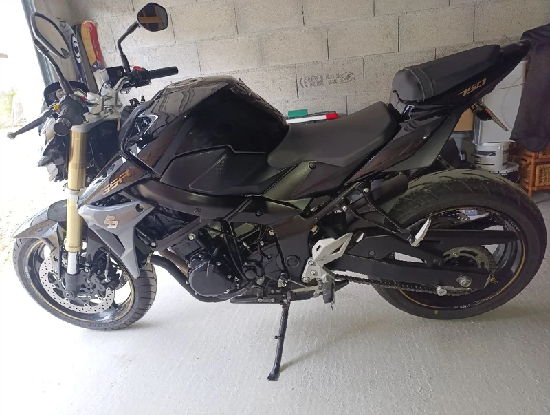 GSR 750